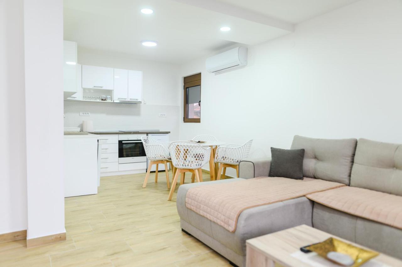 Apartman Dina โซโคบานยา ภายนอก รูปภาพ