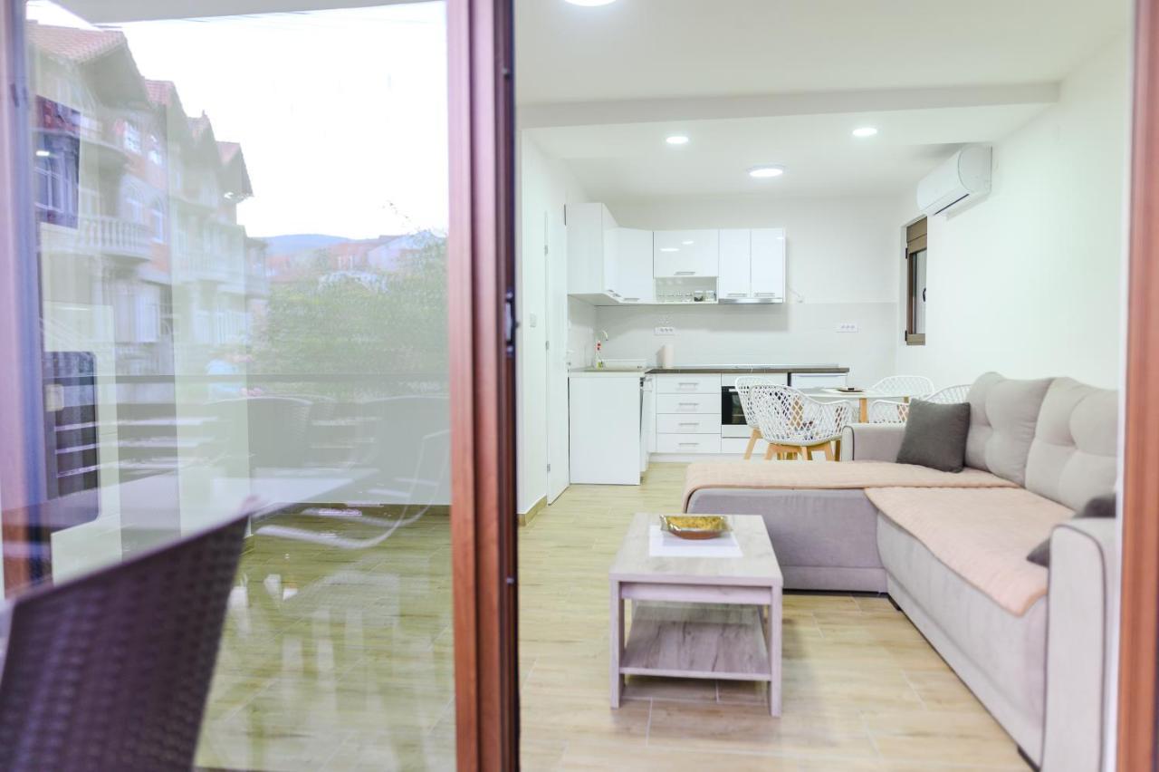 Apartman Dina โซโคบานยา ภายนอก รูปภาพ